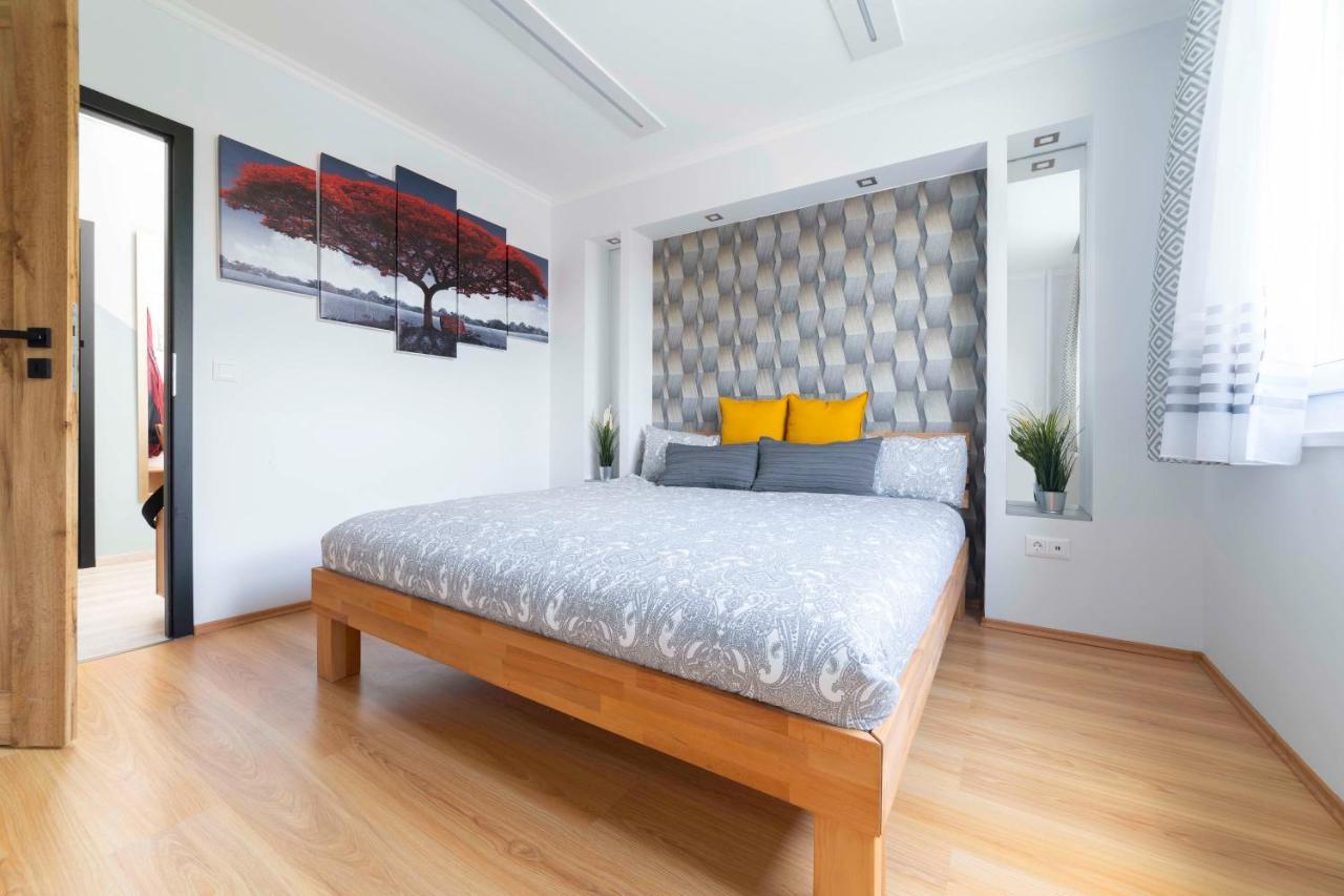 מישקולץ Comfort 66 - Real-Life 3-Room Family Stay With 4 Beds מראה חיצוני תמונה